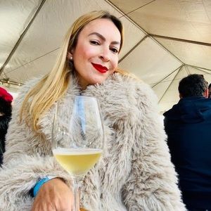 Meet your Posher, Alessandra